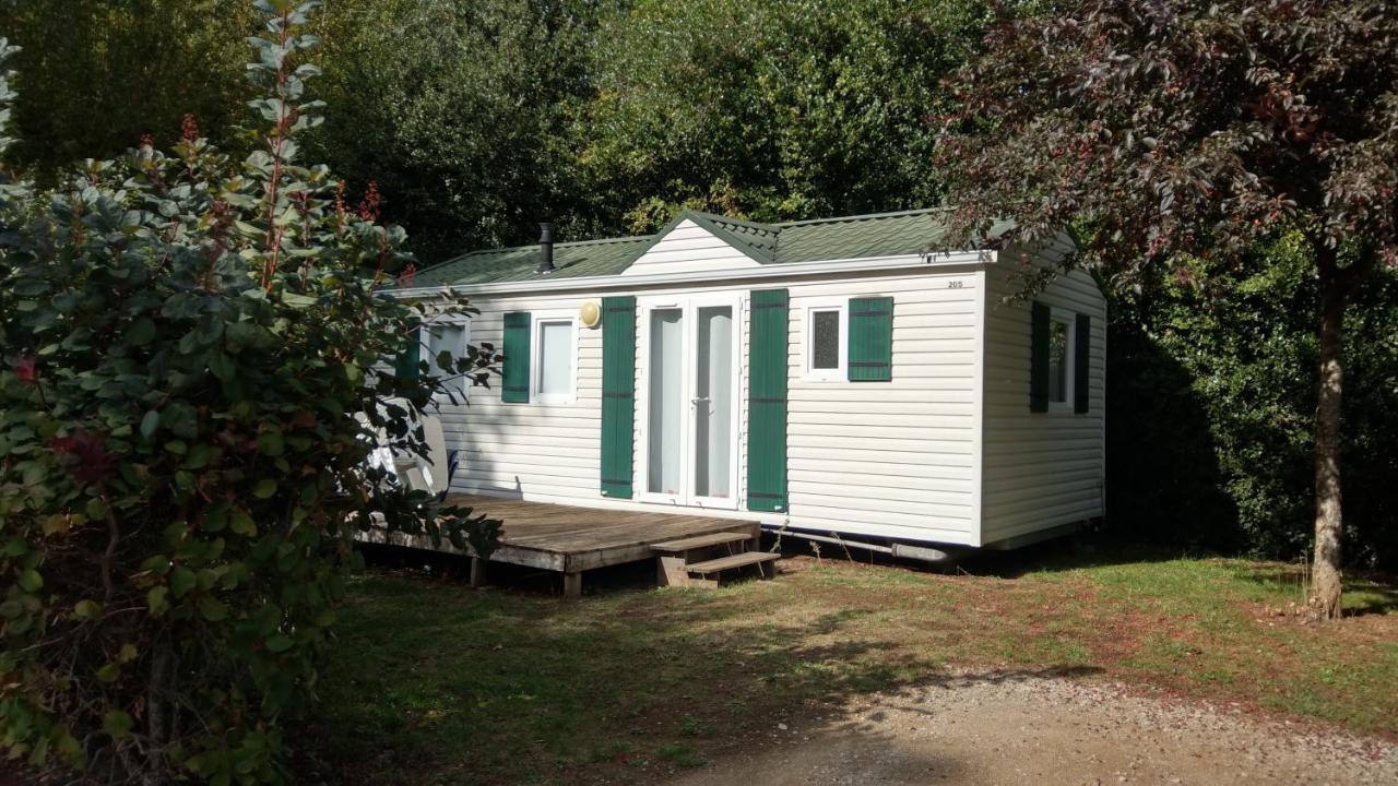 Camping Le Caussanel Hotel Canet-de-Salars Eksteriør billede