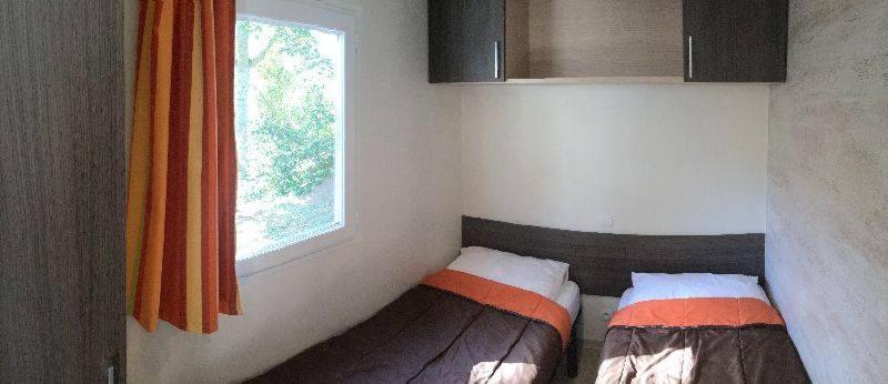Camping Le Caussanel Hotel Canet-de-Salars Eksteriør billede